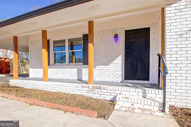 Photo - 96 Poplar Rd