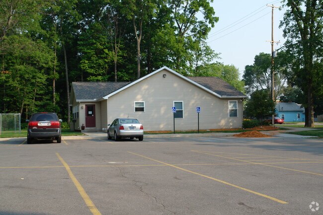 Photo - Capital Gardens