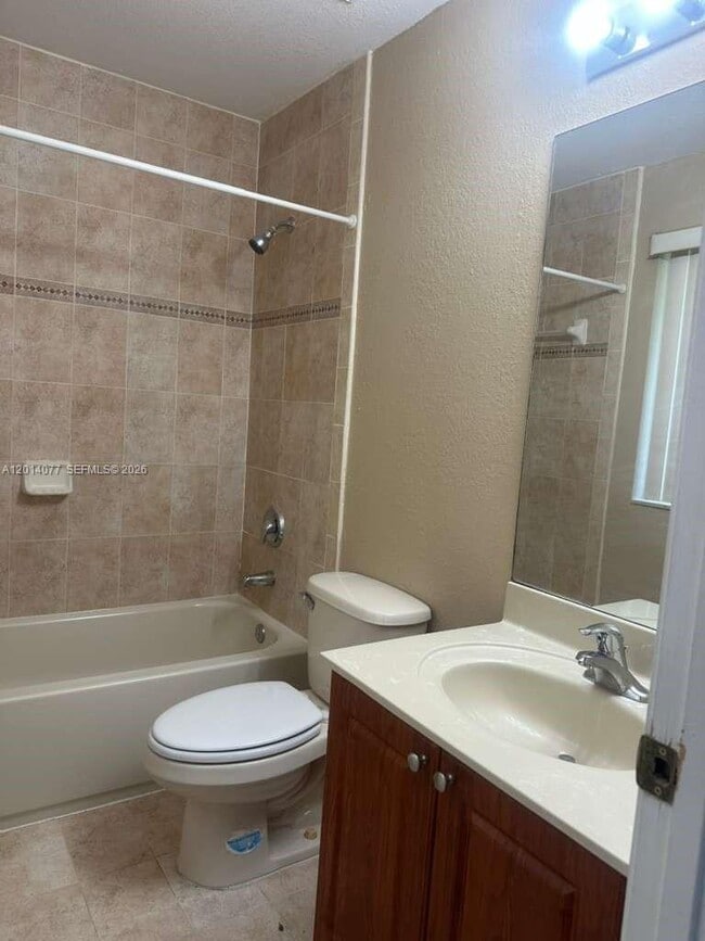 Photo - 2913 SE 15th Rd Unidad 64