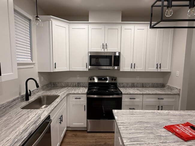 Photo - 209 Hoover Dr