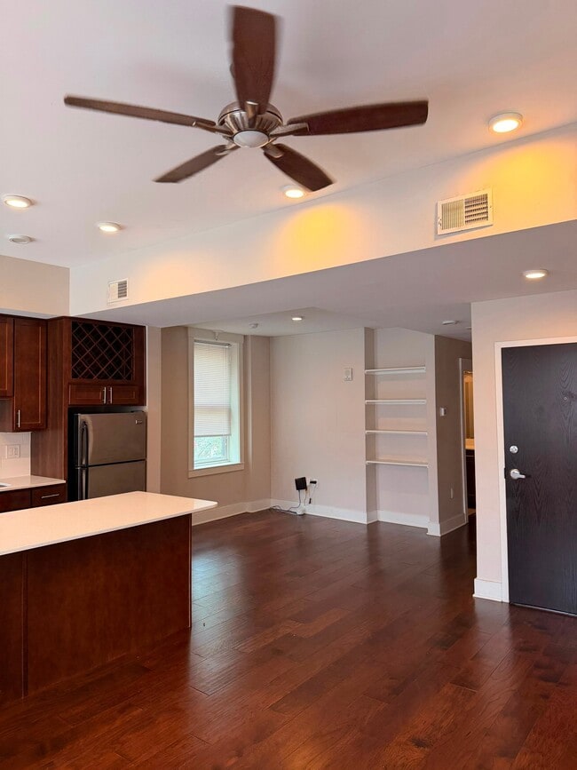 Photo - 1211 Broadway Unit Apt 1