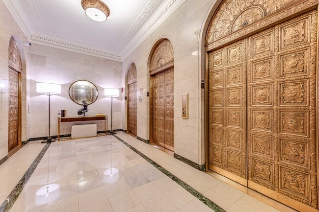 Photo - 310 S Michigan Ave Unidad 1207