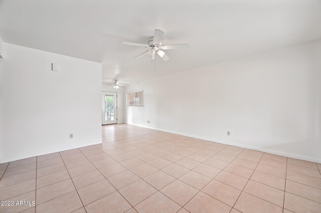 Photo - 6238 N 10th St