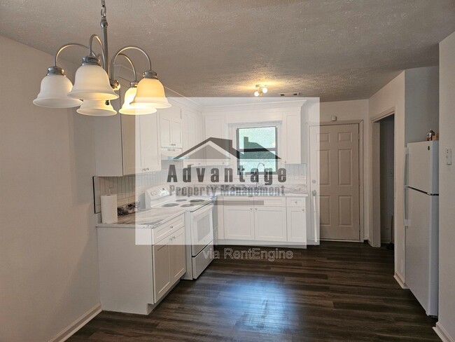 Photo - 1521 Pine Cone Ln NW