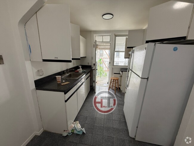 Building Photo - 3131 Sands Pl Unit 2A Rental