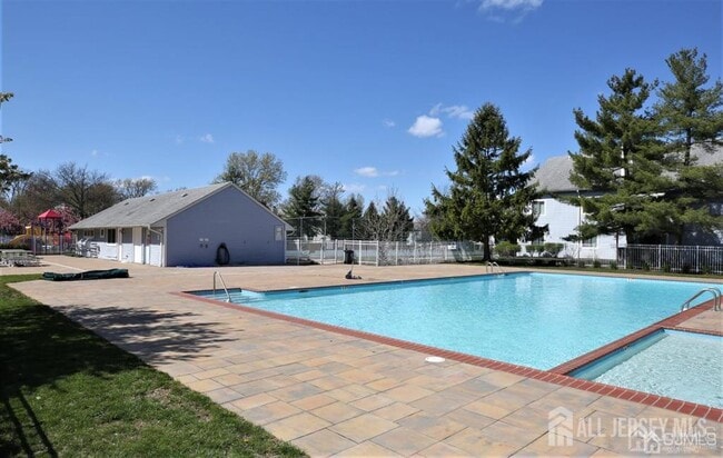 Photo - 1018 Aspen Dr