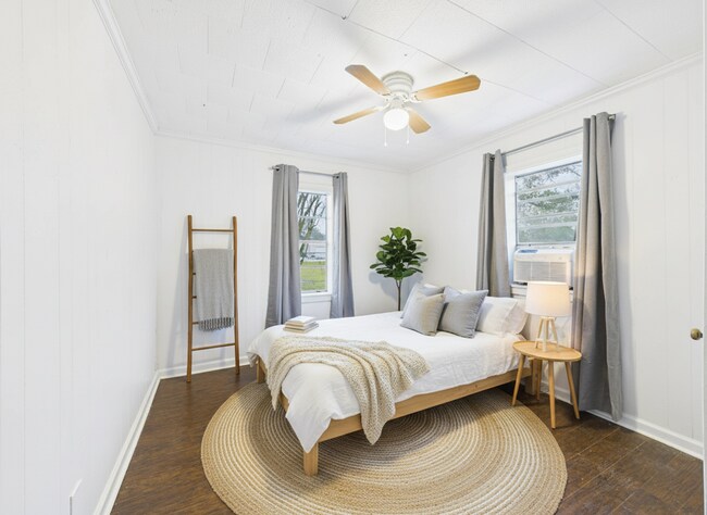 Photo - 9123 Cameron St Unit House #1