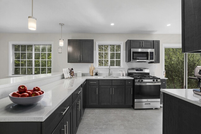 Building Photo - Crown Court