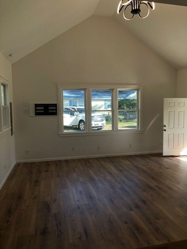 Photo - One Bedroom loft apartment for rent in Manteo