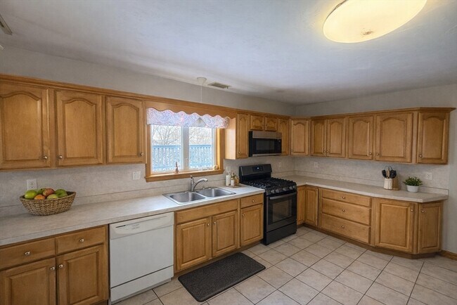 Photo - 50 School St Unit 2nd FL R