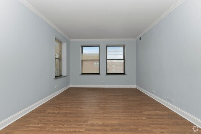 Building Photo - One Bedroom in South Shore Available Now! Rental