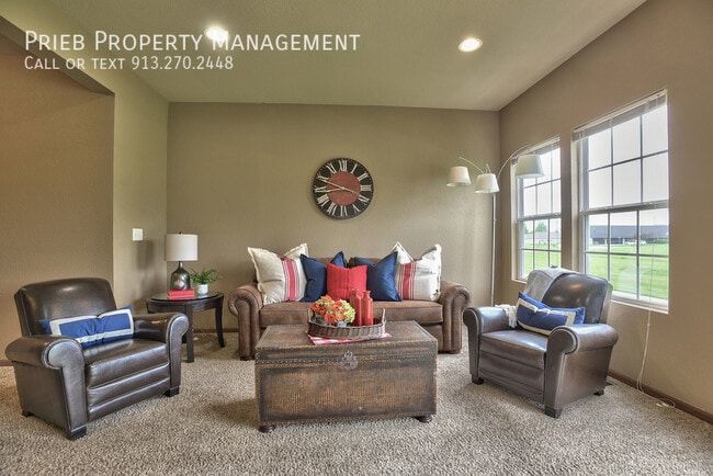 Photo - 856 S Woodson Ct