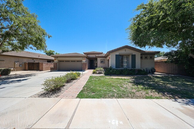Building Photo - Welcome to this stunning 3-bedroom, 2-bath... Rental