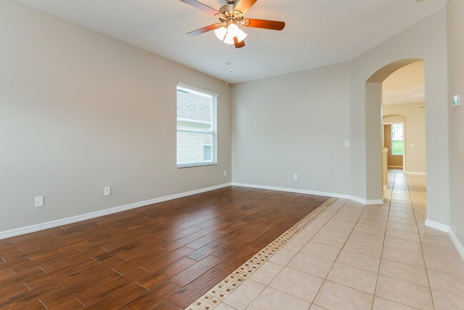 Photo - 115 Cork Way