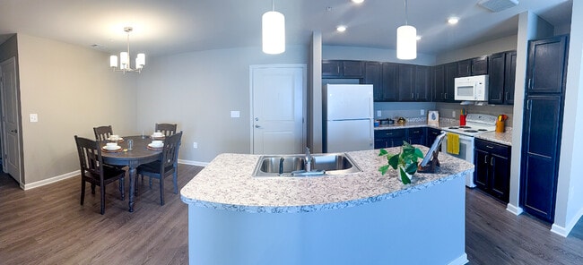 Building Photo - Magnolia Villas Rental