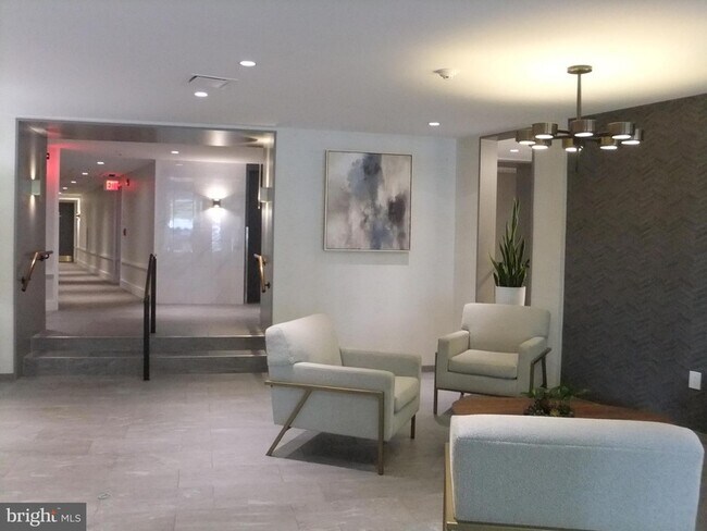 Photo - 1637 Oakwood Dr Unit S209