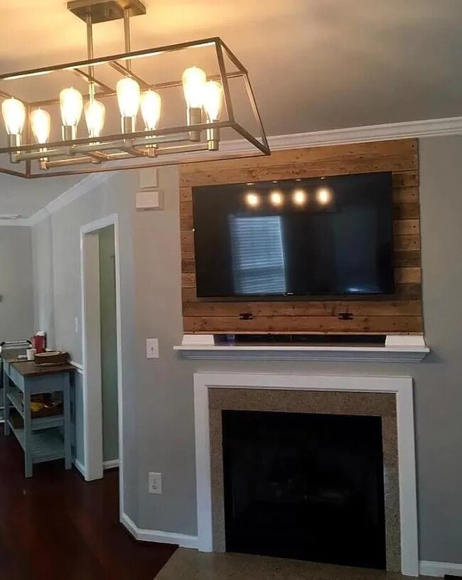 Photo - 9805 Castain Dr