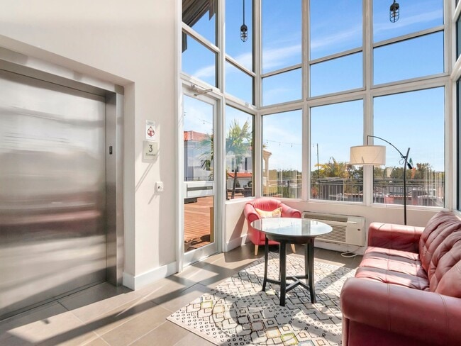 Photo - 1501 W Horatio St Unit 116