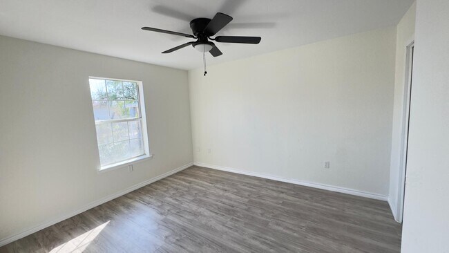 Photo - 1239 Glen Haven Dr