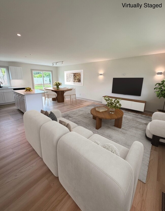 Photo - 806 Green Grove Rd