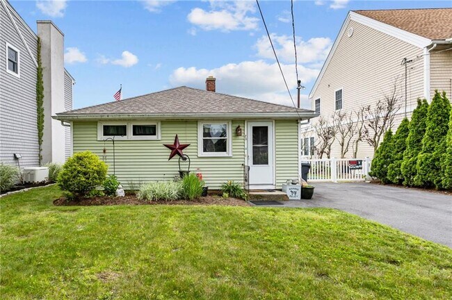 Photo - 75 Charlotte Dr