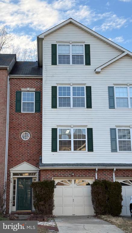 Photo - 540 Bridgeport Pl