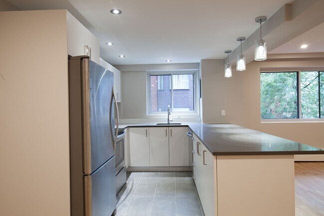 Photo - 3421 Rue Drummond Unit 28