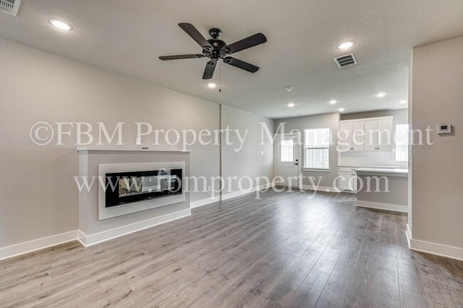 Photo - 913 Cooksey Ct Unit B