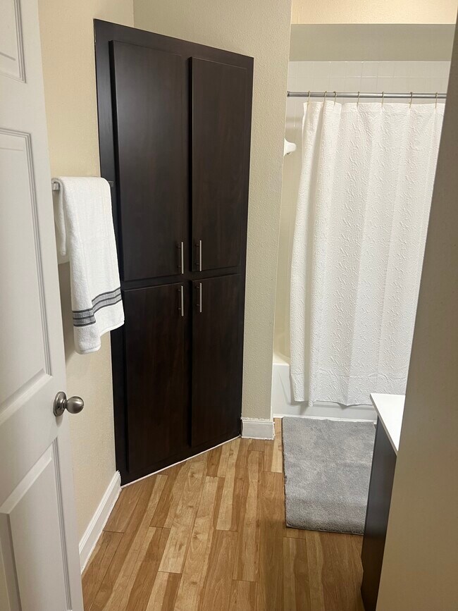 Photo - 3300 Cummins St Unit JMK