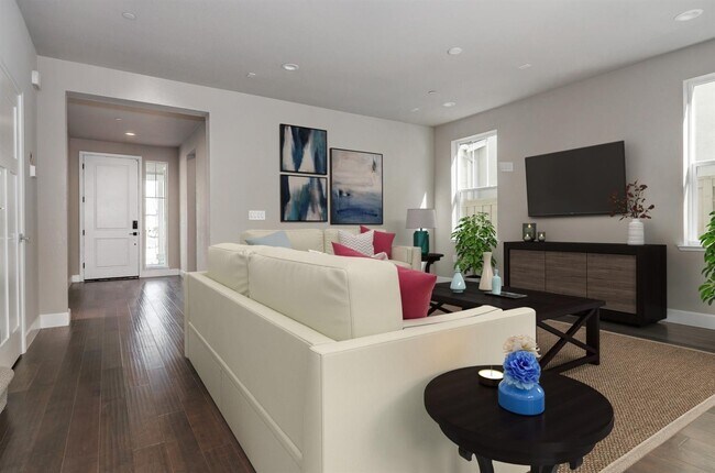 Photo - 906 Woodbury Ln