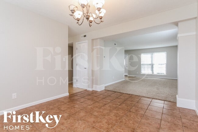 Photo - 746 Apple Ln