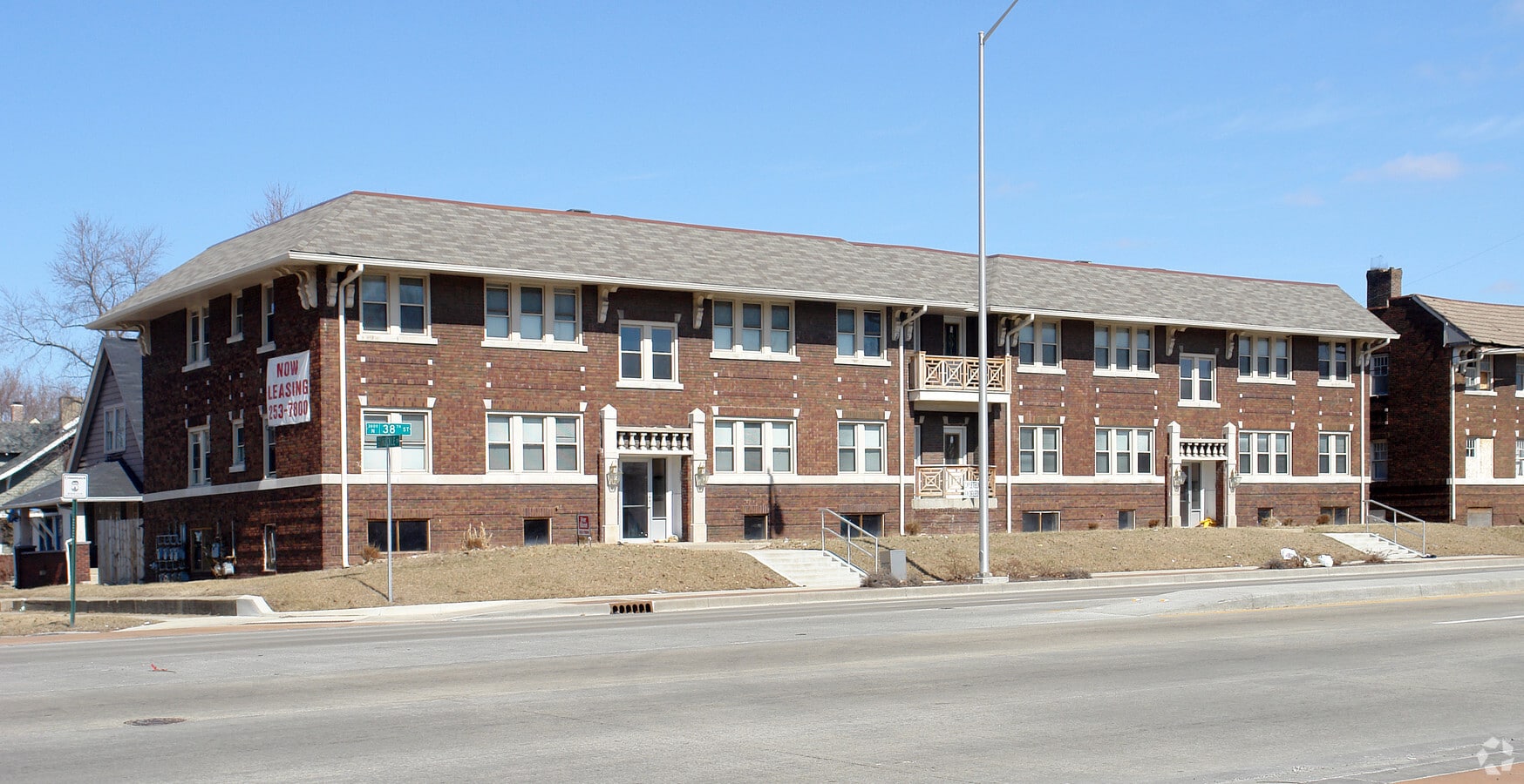 Photo - 534 E 38th St Apartments