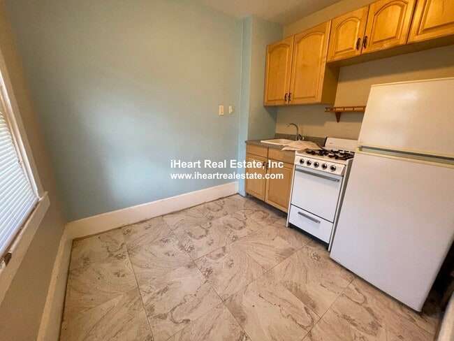 Photo - 57 Dwight St Unidad 4