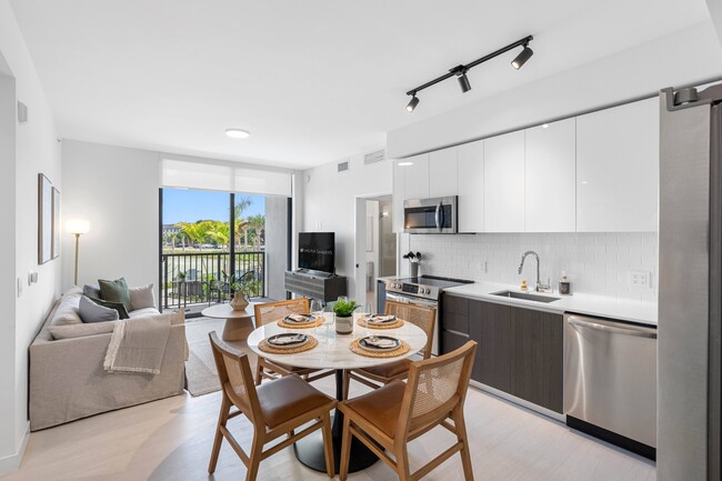 Photo - Laguna Gardens