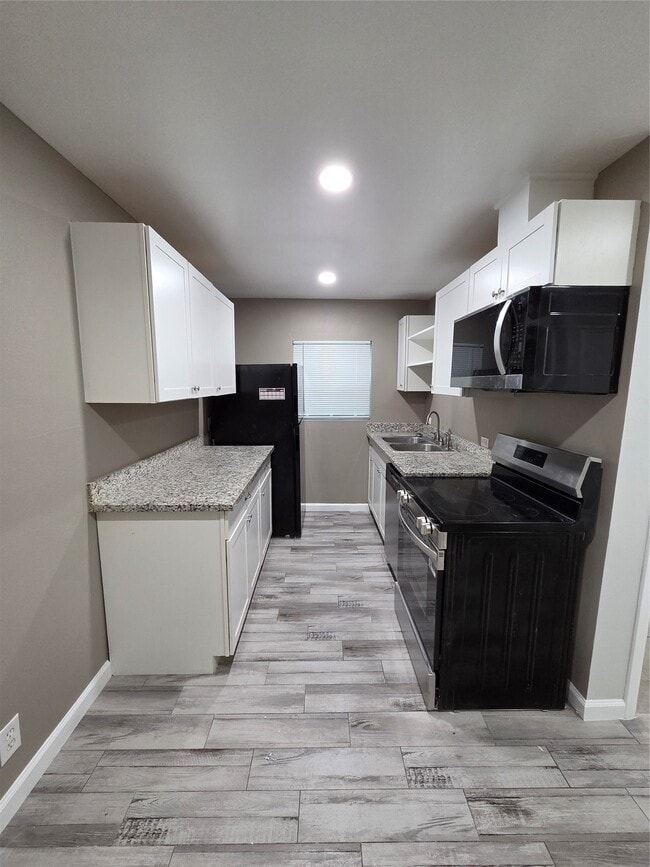 Photo - 619 13th St Unidad 2