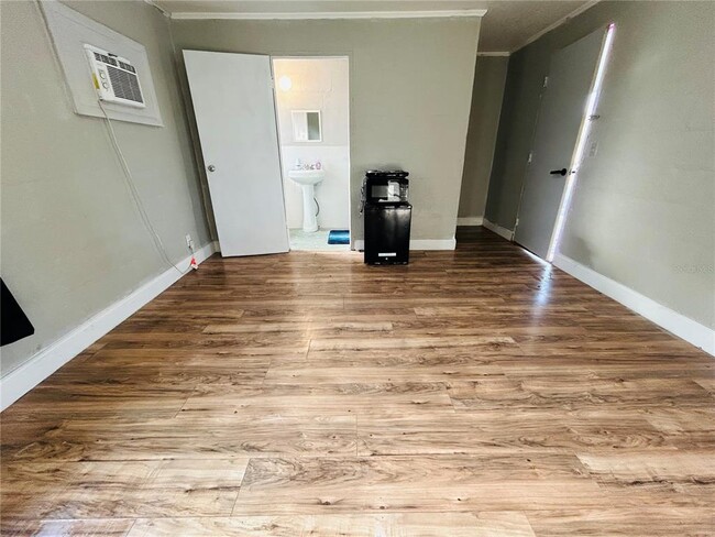 Photo - 553597 US-1 Unit 8