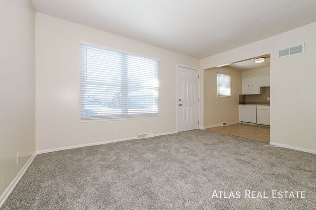 Photo - 906 SE 3rd Terrace Unit B