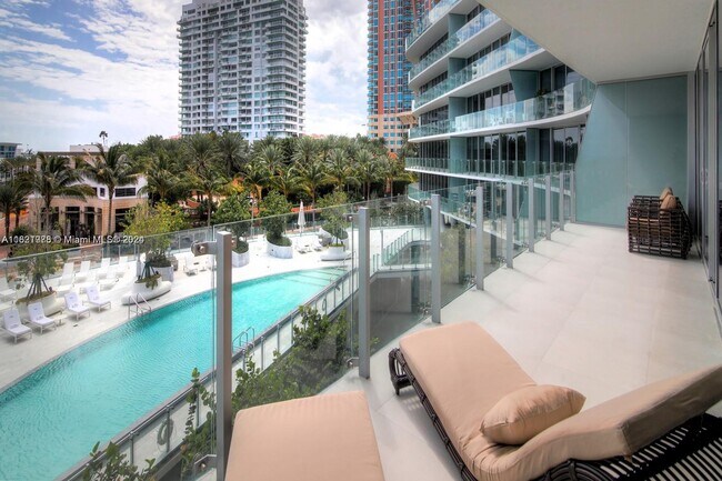 Photo - 1 Collins Ave Condominio Unidad 405