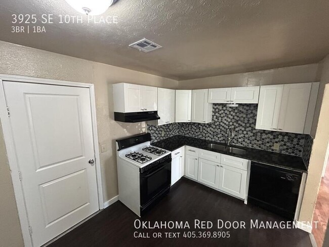 Photo - 3925 SE 10th Pl