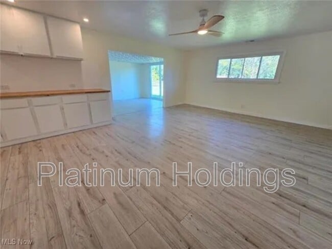 Photo - 10306 Winthrop Rd