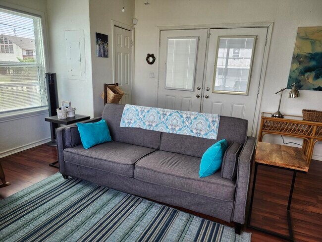 Photo - 4215 Hardin Dr