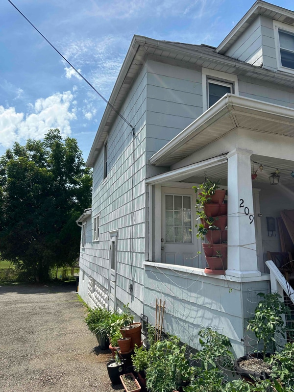 Photo - 209 Oak Hill Ave Unit 2