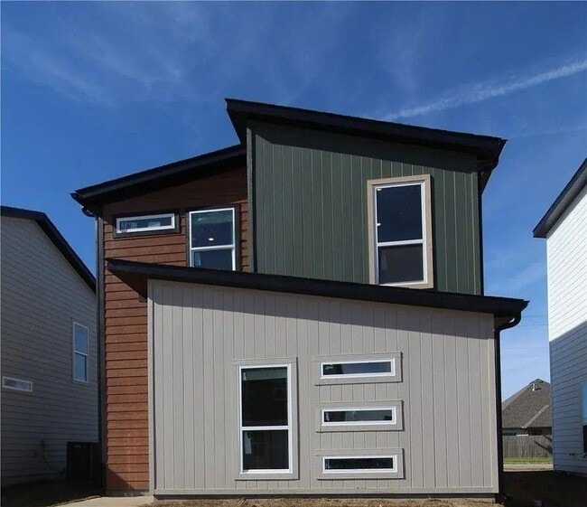 Building Photo - 1020 Boardwalk Ave