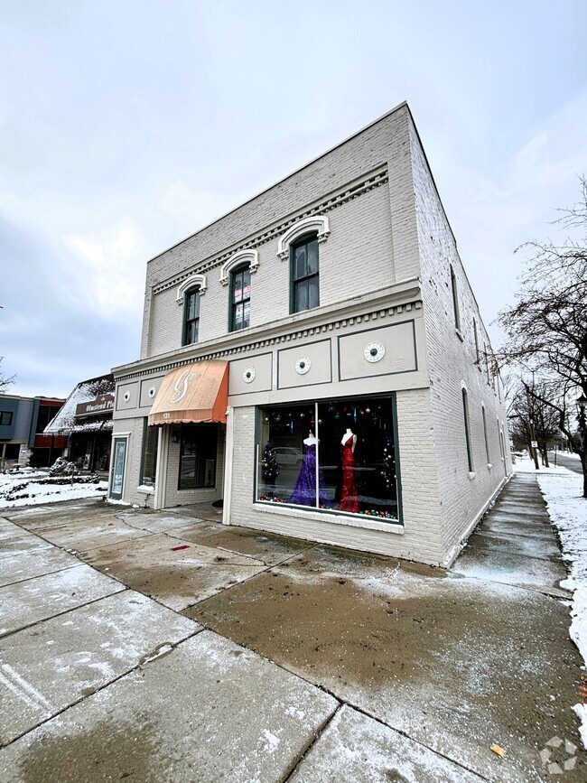 Building Photo - 131 N Lafayette St Rental