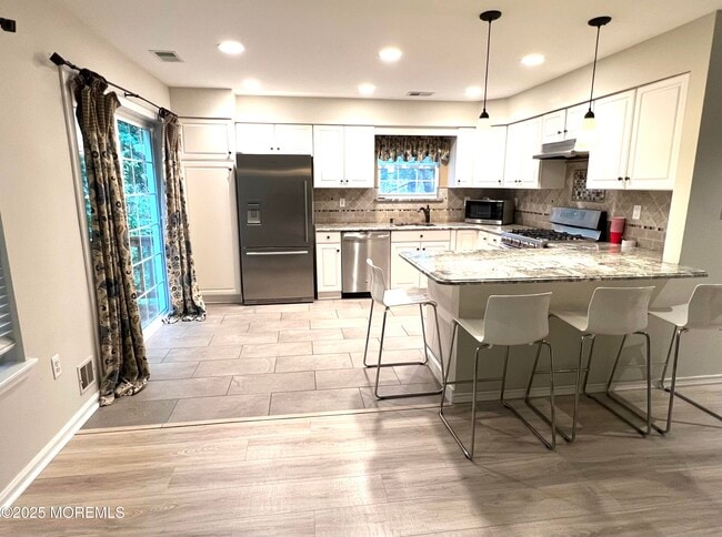 Photo - 21 Durant Ave