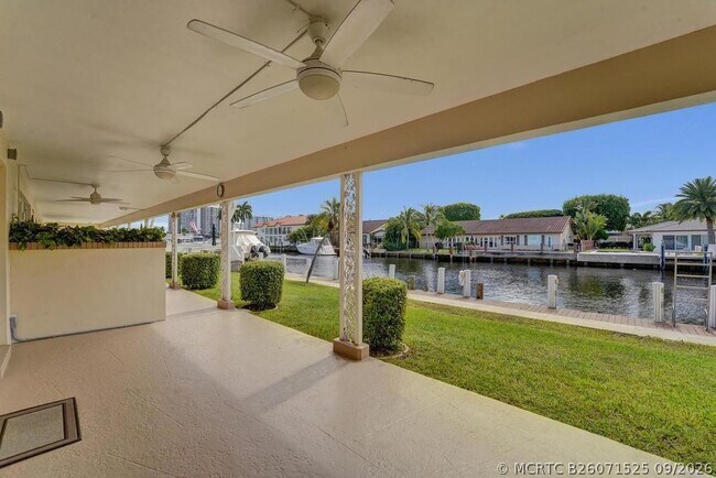 Photo - 2866 NE 30th St