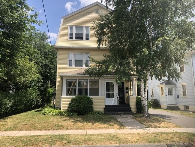 Front - 34 Nesbit Ave Unit 3