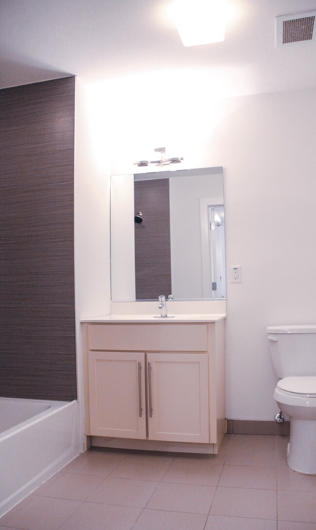 Photo - 366 West Side Ave