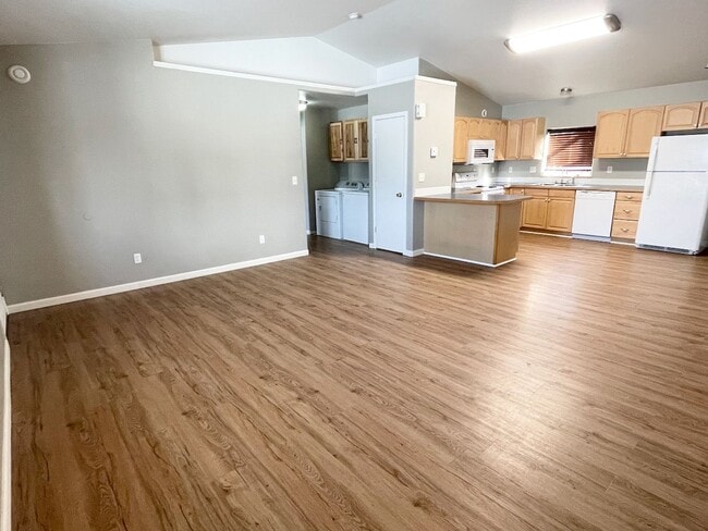 Photo - 2bd, 2 Bath Home for Rent in North Pole - FUEL INCLUDED!