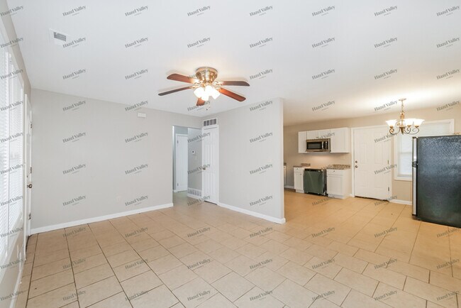Photo - 11426 Palmer Ave